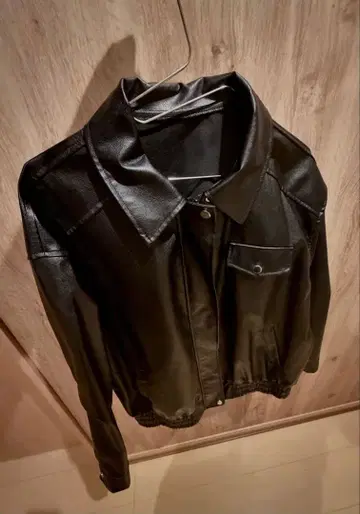 블랙 가죽 자켓