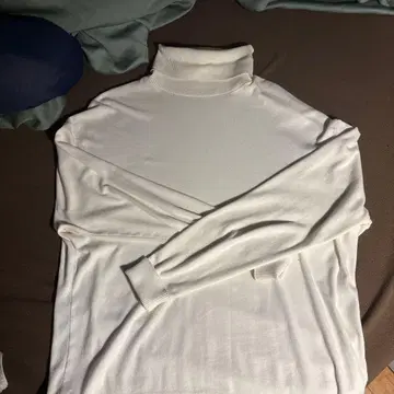 GICIPI (지치피) 터틀넥