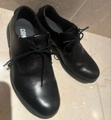 캠퍼 블랙 가죽 레이스업 슈즈 39 로퍼 비즈니스