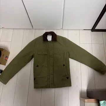 올리브 그린 밀리터리 자켓