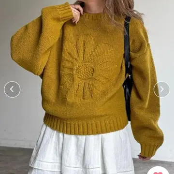 CPCM 동일 컬러 꽃 패턴 자카드 니트