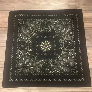 나이키 트래비스 스콧 반다나