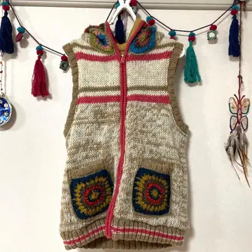 티티카카 니트 베스트