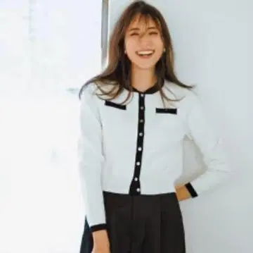 L'AUBE BLANC 컴팩트 크루넥 바이컬러 가디건