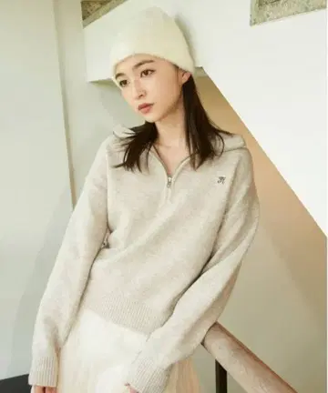 SNIDEL 하프 지퍼 니트 풀오버