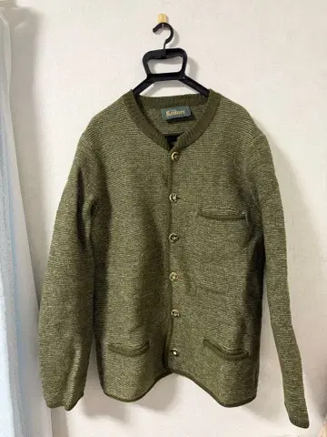 울 올리브 그린 가디건