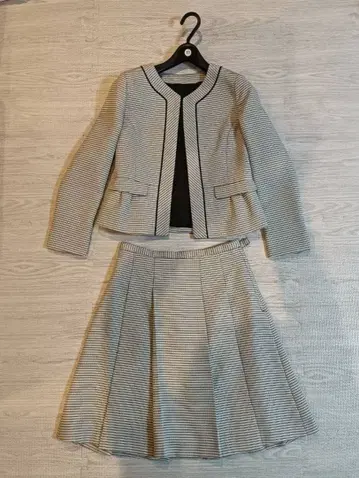 수트 두 벌 푸치조