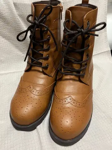 마레마레 방수 윙팁 레이스업 부츠 카멜 LL