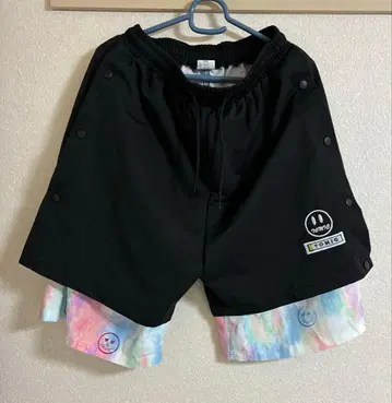 레이어드 디자인 블랙 숏팬츠