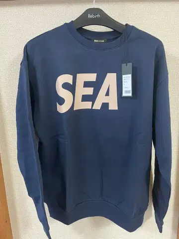 SEA Crew neck Navy_Ecru
