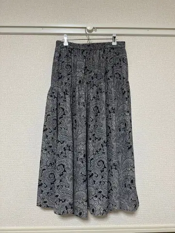 23구 페이즐리 무늬 플레어 롱 스커트