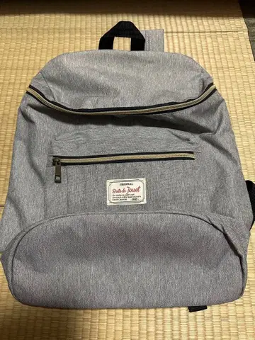 미사용 심플 그레이 백팩