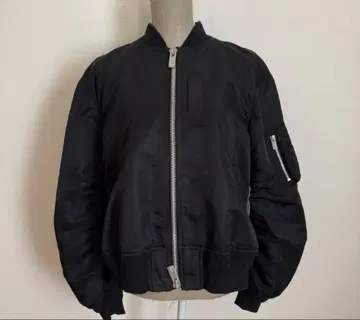 sacai 백 플리츠 봄버 자켓 블루종 MA-1 블랙 M