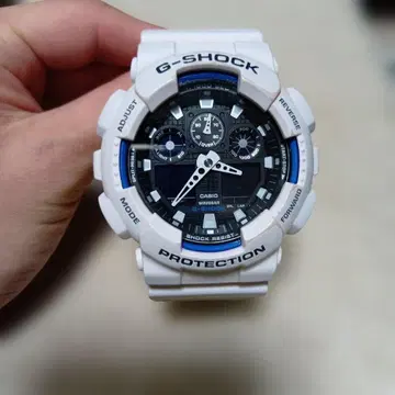 CASIO G-SHOCK 화이트 손목시계