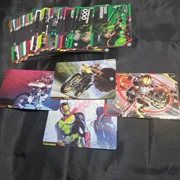 스크래치 카드다스 가면라이더 시리즈 하이 레어 4종 + 노멀 다수