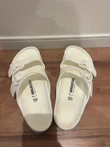 Birkenstock 화이트 샌들 43 EVA