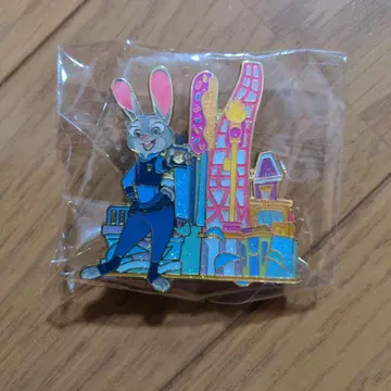 [ 미사용품 ] 디즈니랜드 하모니 인 컬러 핀 배지