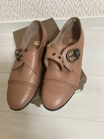 ing 베이지 로퍼 2E