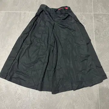 새상품! little match girl 플레어 스커트 블랙 폴리에스테르