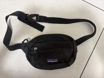 patagonia 바디백 블랙
