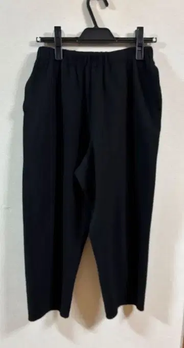 요건 레일 팬츠