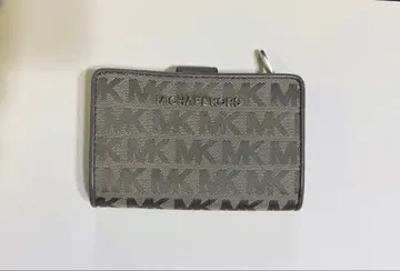 MICHAEL KORS 그레이 이단 접이식 지갑