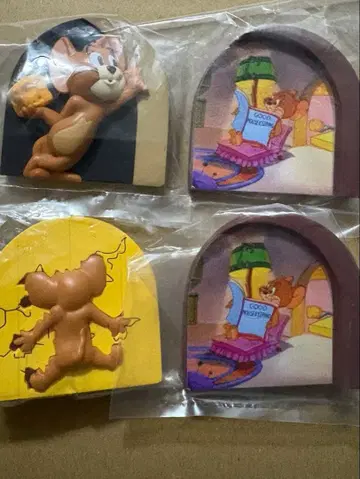 톰과 제리 제리와 타피가 있는 집 가챠가챠