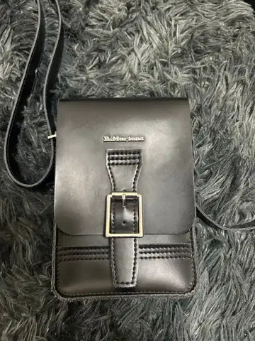 [ Dr. Martens ] 숄더백