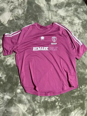 반팔 셔츠 가격 인하 가능