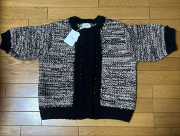 클라네 가디건 사이즈 2 택 포함 미사용 새상품