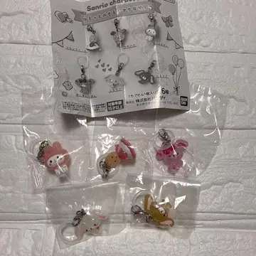 산리오 캐릭터즈  메지루시 액세서리 가챠가챠 세미컴프