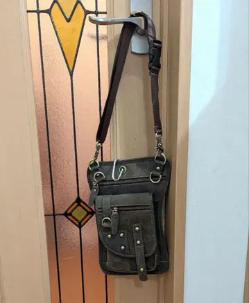 남성용 메신저 백 브라운