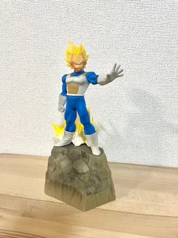 드래곤볼 베지터 피규어