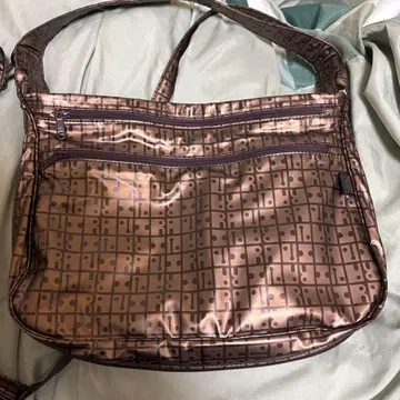 야마토야 라비라비 숄더백 바닥이 넓어지는