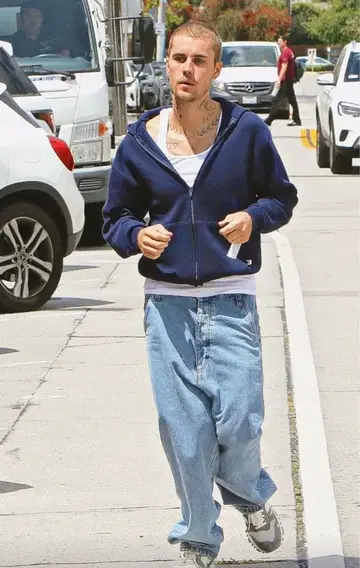 러셀 애슬레틱 와인 레드 지퍼 후드티 90s USA 제조