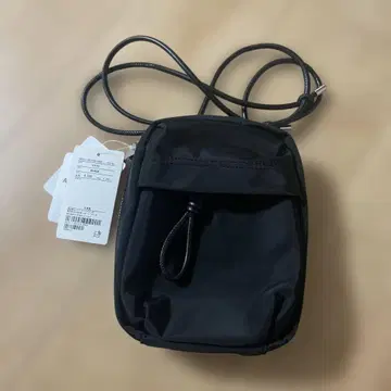 유나이티드 애로우즈 블랙 숄더백 프리 사이즈