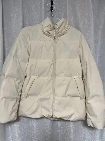 유니클로 심리스 다운 파카 2020 모델