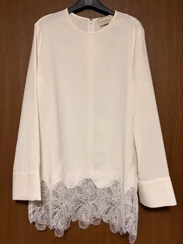 [새상품] UNITED ARROWS 백 새틴 레이스 콤비 블라우스