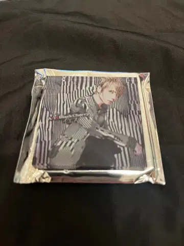 Acid Black Cherry 아크릴 마그넷 이예스