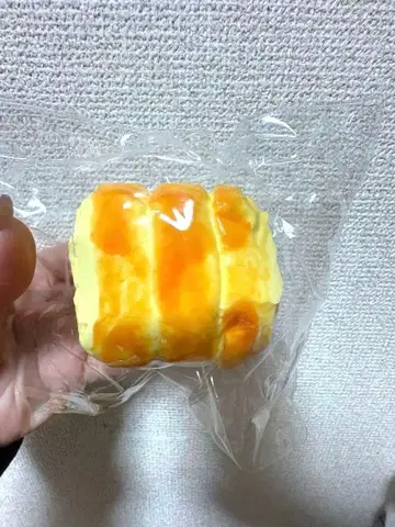 [ 즉시 완판 아이템 ] bubbleland 스퀴즈 반쪽 빵