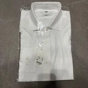 새상품!! 유니클로 슈퍼 논아이롱 셔츠