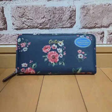 [ 미사용품 ] 캐스 키드슨 꽃무늬 장지갑 네이비
