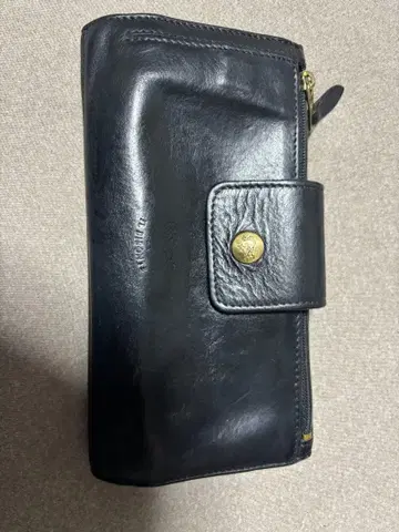 가죽 블랙 컬러 장지갑 지퍼 포함