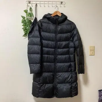 유니클로 UNIQLO 울트라 라이트 다운 후디드 코트 XL 블랙