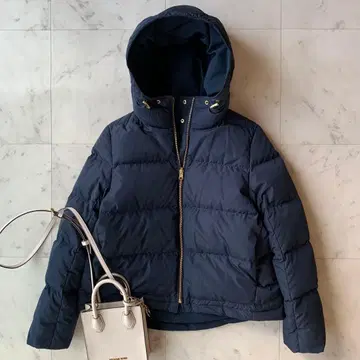 새상품급 어반 리서치 서니 라벨 리버서블 숏 다운 자켓 네이비