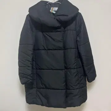 새상품급 AZUL By moussy 후드 부착 블랙 다운 자켓