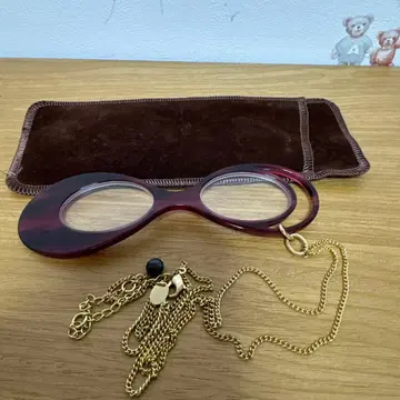 Vernon S. Couture 와인 레드 안경