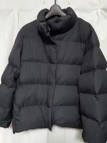 UNIQLO 블랙 파우더 소프트 다운 자켓 XL