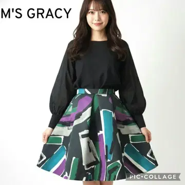 새상품급 M'S GRACY 턱 플레어 스커트 새틴 A라인 기하학 일본제