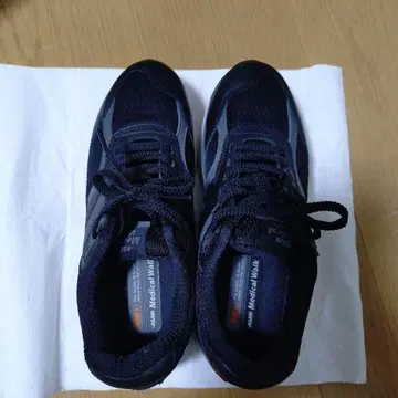 ASAHI Medical Walk 블랙스니커즈